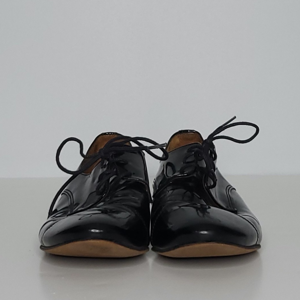 *** SOLD *** Galerie Lafayette Black Patent Leather Oxfords - Picture 3 of 9